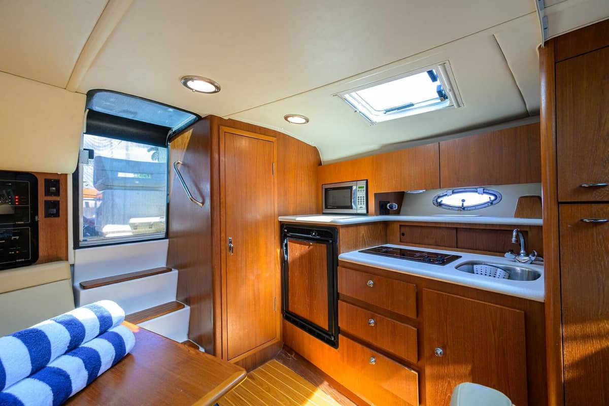 2002 Tiara Yachts 3100 LE "Black Jack" photo 8