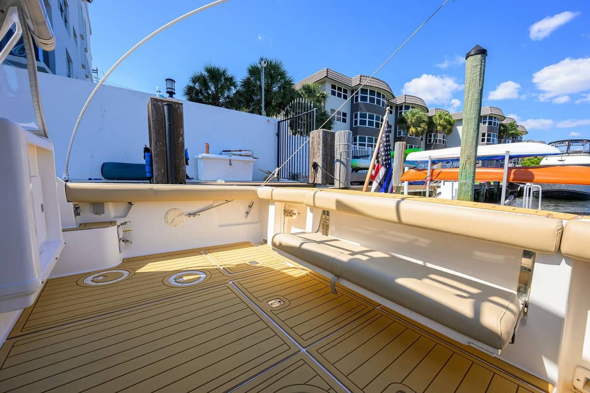 2002 Tiara Yachts 3100 LE "Black Jack" photo 28