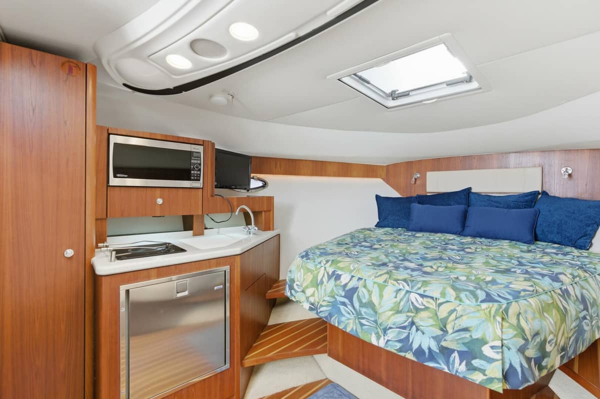 2011 Tiara Yachts 3100 Open "Serenity" photo 28