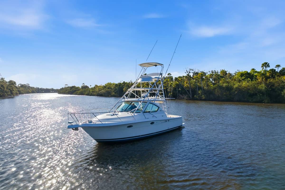 2011 Tiara Yachts 3100 Open "Serenity" photo 4