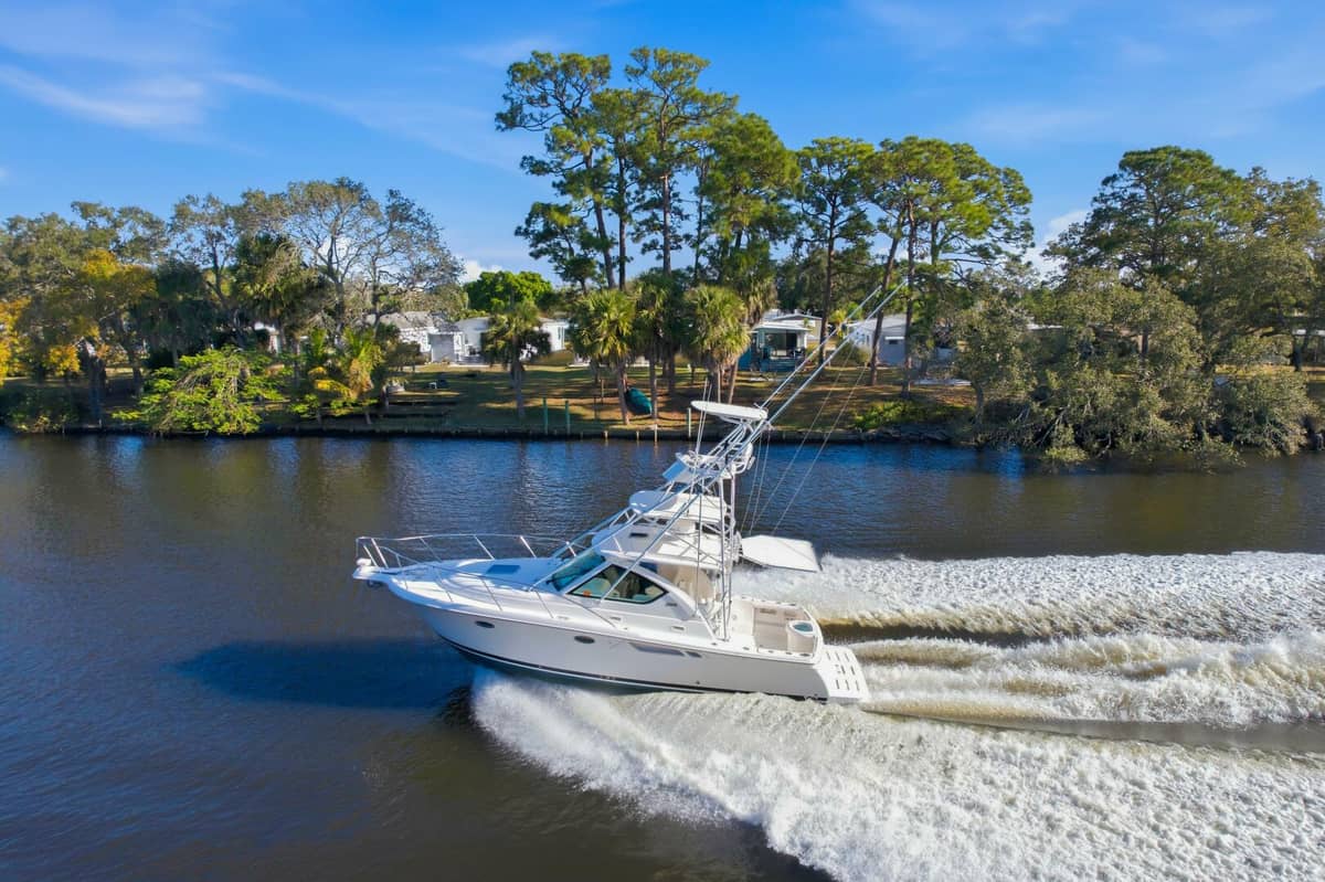 2011 Tiara Yachts 3100 Open "Serenity" photo 10