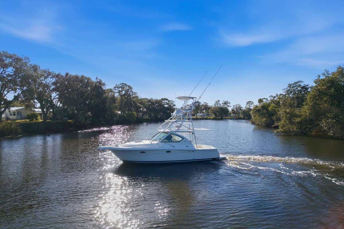 2011 Tiara Yachts 3100 Open "Serenity" photo 8
