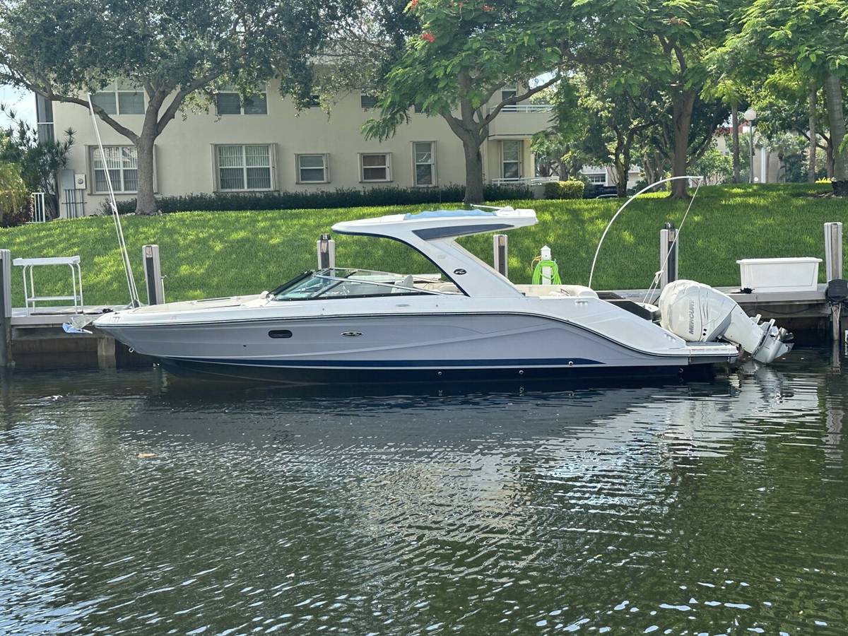 2018 Sea Ray SLX 310 "SALES THERAPY" photo