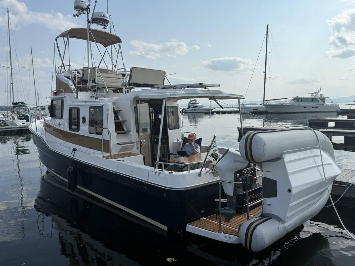 2023 Ranger Tugs R-31 CB "ALTO" photo 4