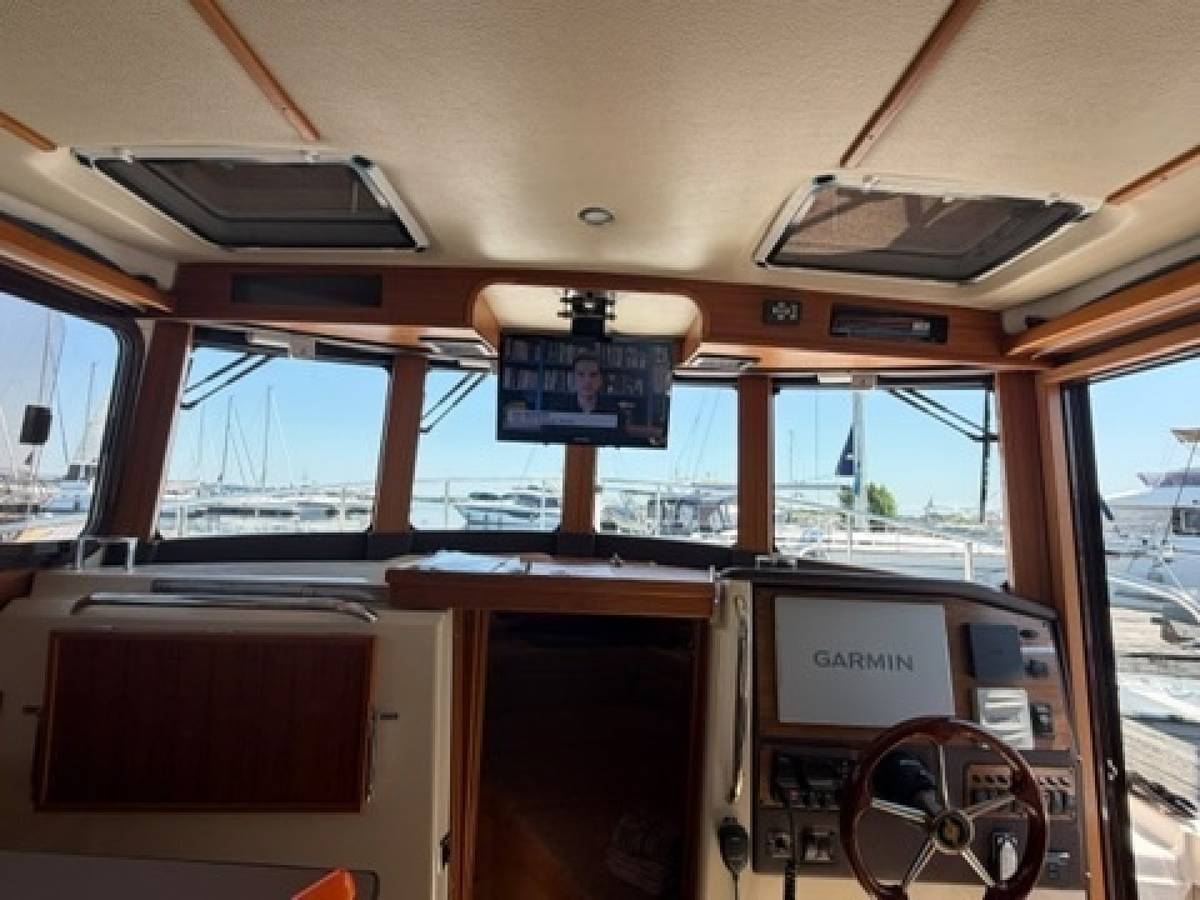 2023 Ranger Tugs R-31 CB "ALTO" photo 9