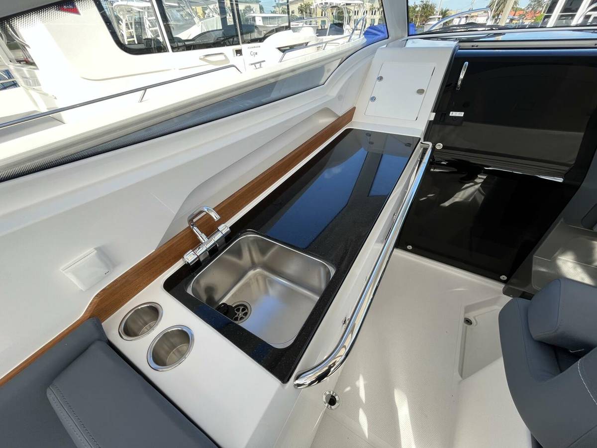 2024 Nimbus Weekender 9 "In-Stock 2024 Nimbus W9 279" photo 19