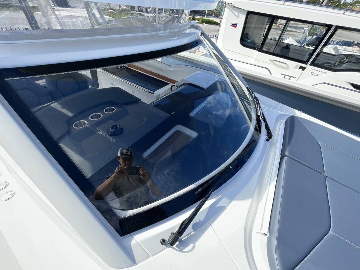 2024 Nimbus Weekender 9 "In-Stock 2024 Nimbus W9 279" photo 15