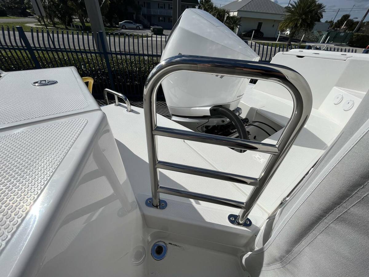 2024 Nimbus Weekender 9 "In-Stock 2024 Nimbus W9 279" photo 11
