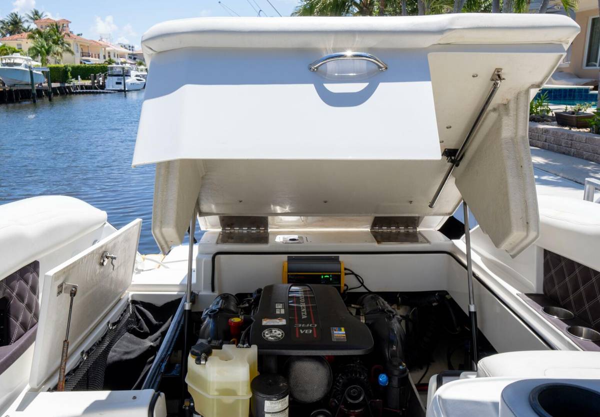 2013 Cobalt 28 "Unplugged" photo 6