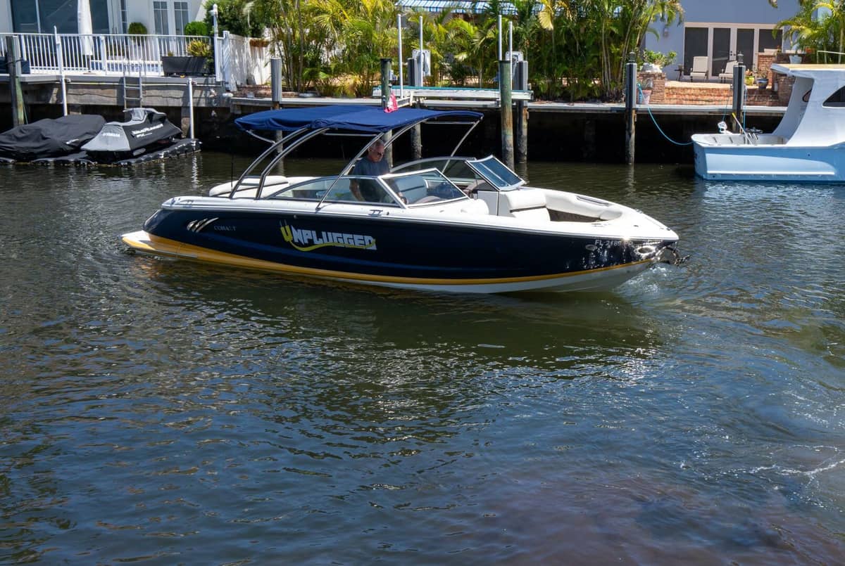 2013 Cobalt 28 "Unplugged" photo 4