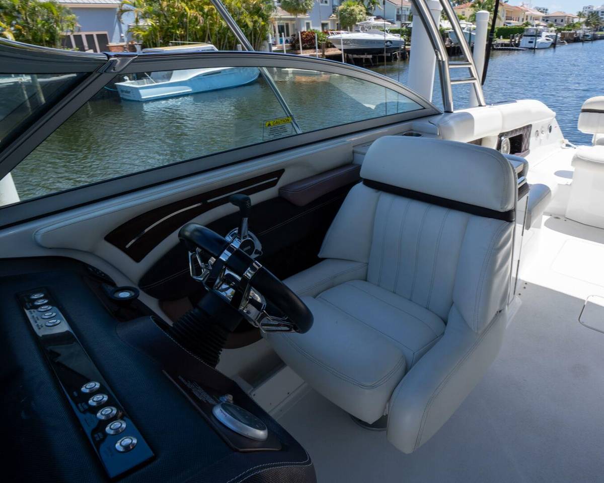 2013 Cobalt 28 "Unplugged" photo 14