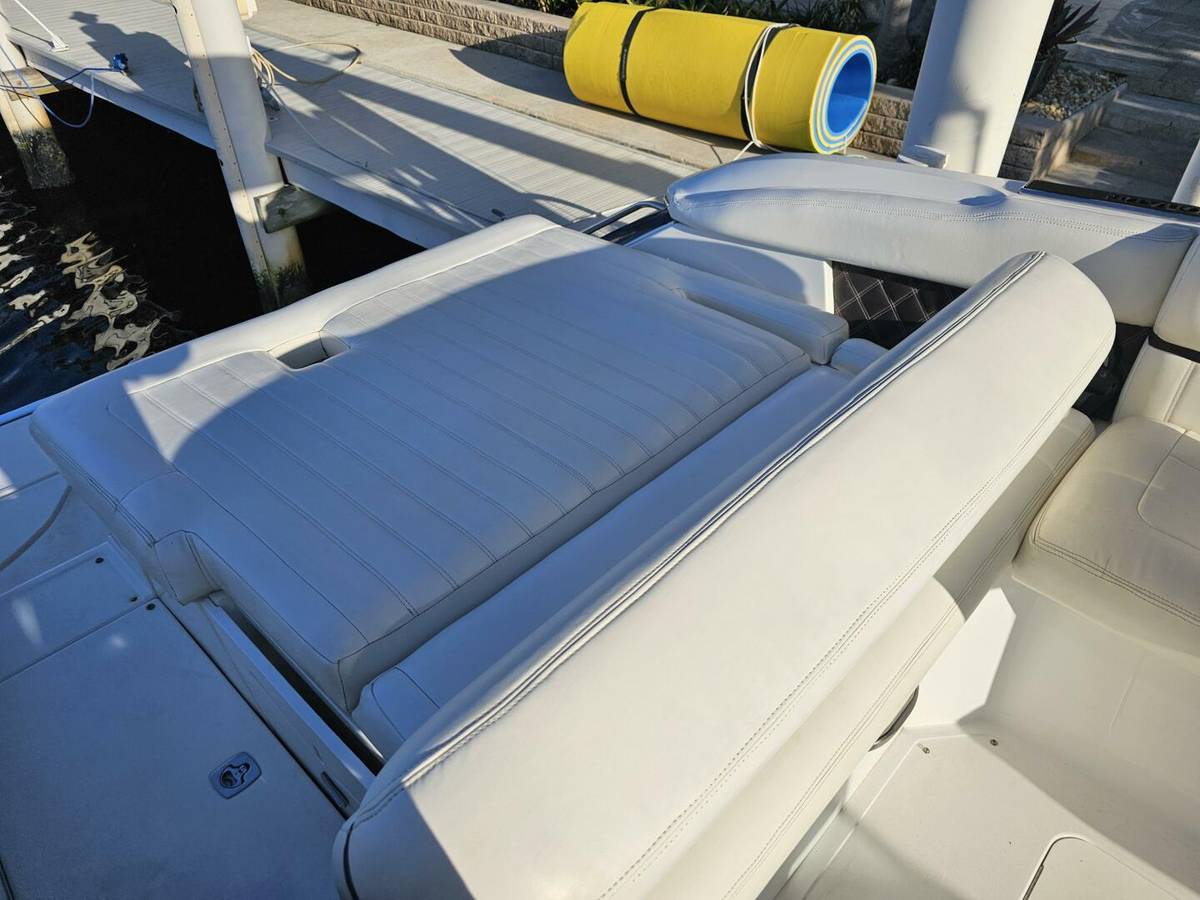 2013 Cobalt 28 "Unplugged" photo 21