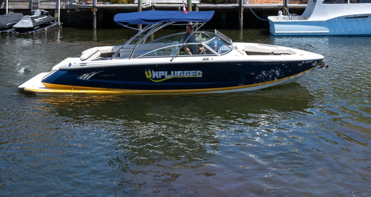 2013 Cobalt 28 "Unplugged" photo 3