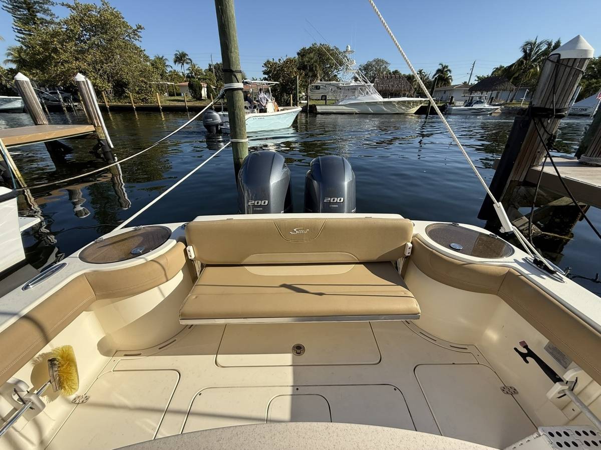 2017 Scout 275LXF photo 13