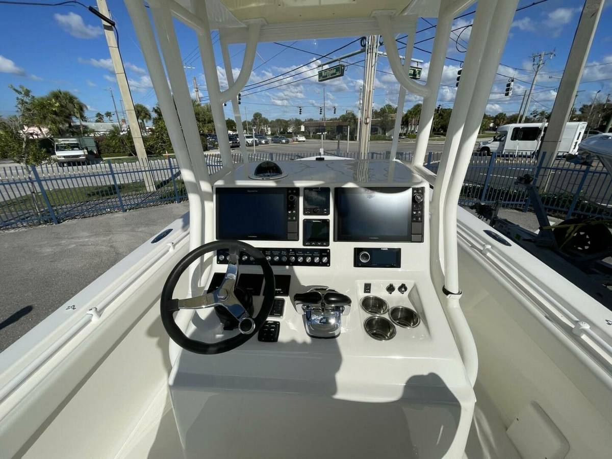 2008 Silverhawk 2700CC "Colleen" photo 6