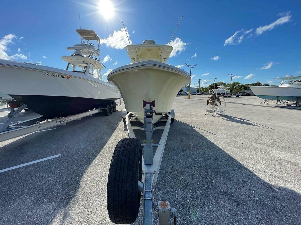 2008 Silverhawk 2700CC "Colleen" photo 2