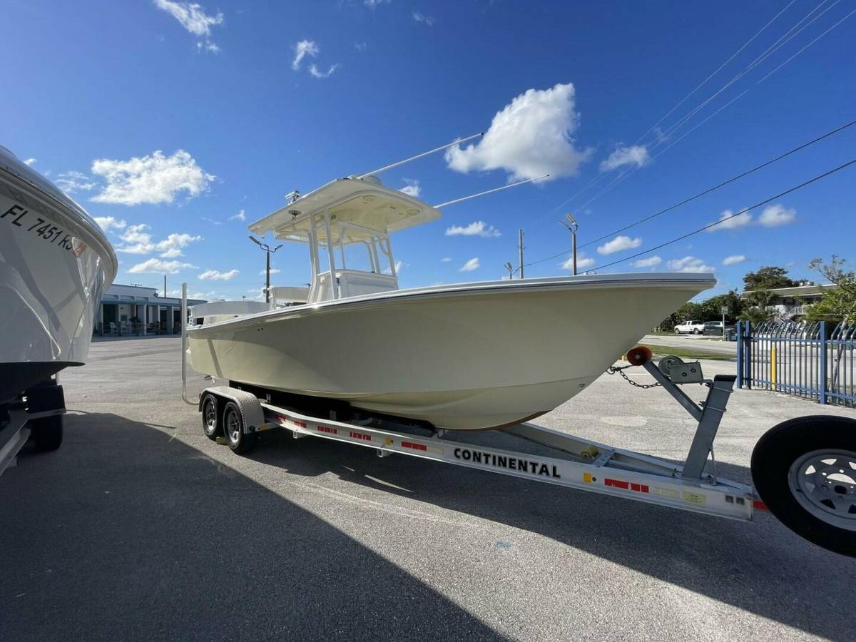 2008 Silverhawk 2700CC "Colleen" photo 3