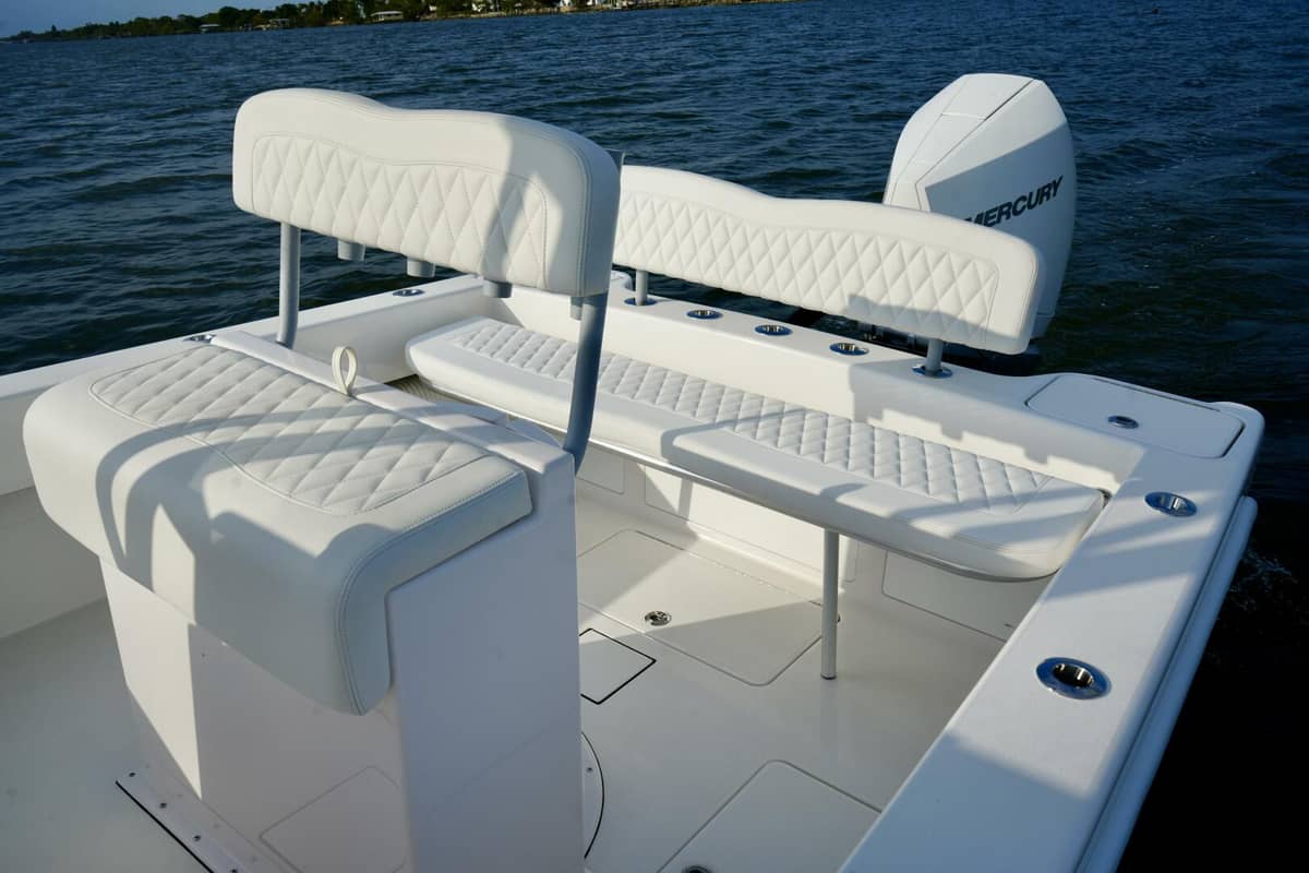 2024 Reef Runner Center Console photo 2