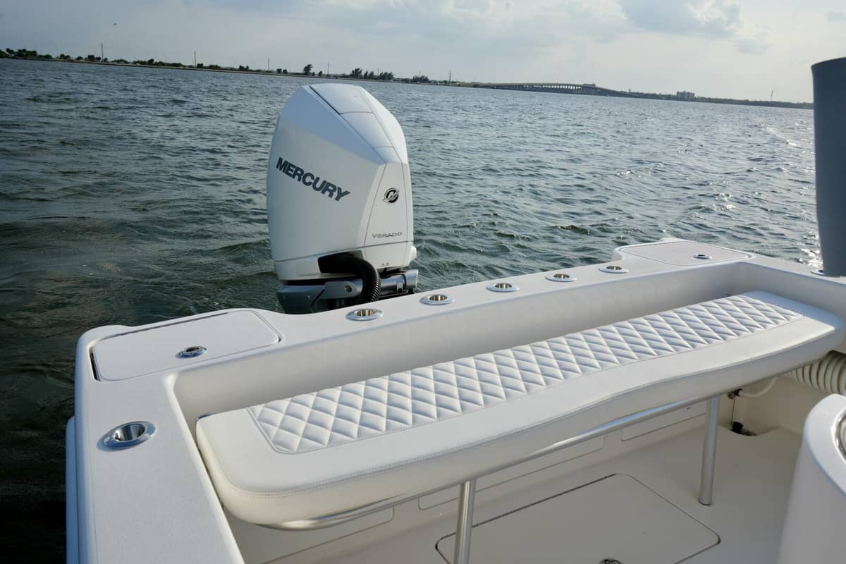 2024 Reef Runner Center Console photo 11