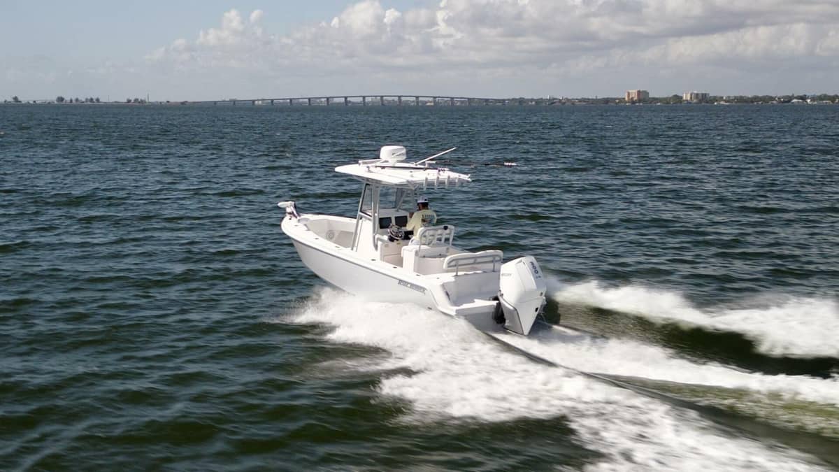 2024 Reef Runner Center Console photo 32