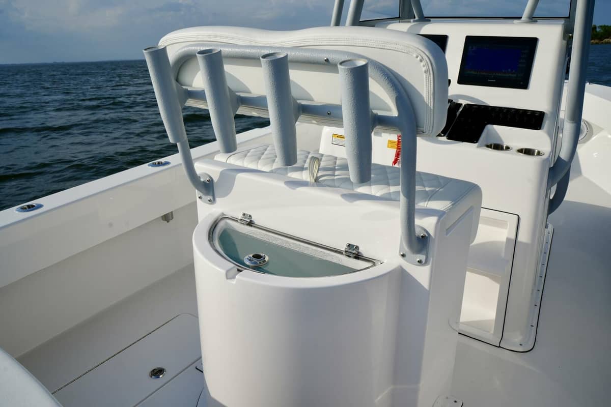 2024 Reef Runner Center Console photo 6