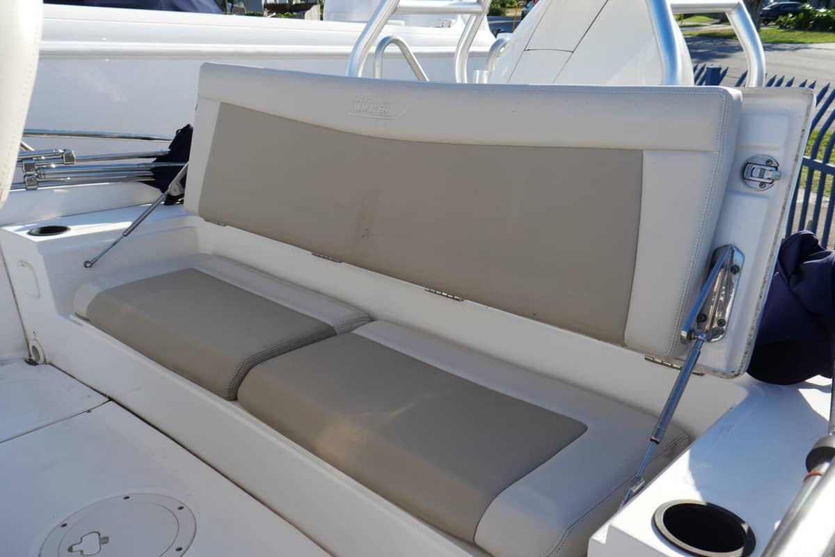 2020 Boston Whaler 210 Dauntless photo 8