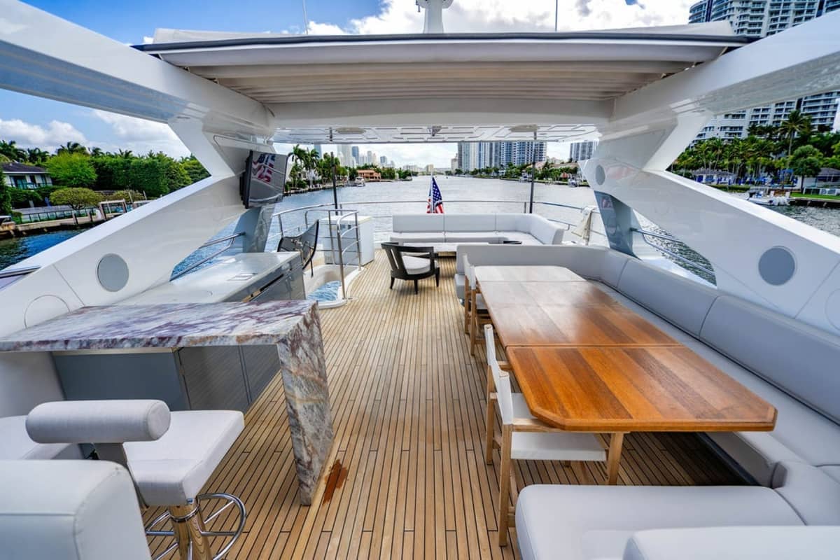 2019 Sunseeker 95 Motor Yacht "Star of the Sea" photo 26