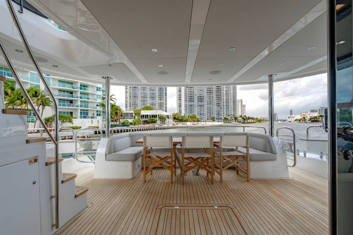 2019 Sunseeker 95 Motor Yacht "Star of the Sea" photo 15