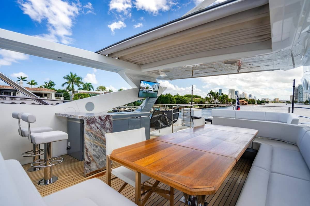 2019 Sunseeker 95 Motor Yacht "Star of the Sea" photo 27