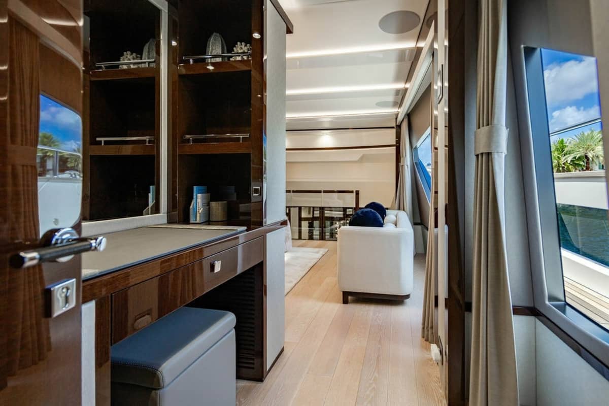 2019 Sunseeker 95 Motor Yacht "Star of the Sea" photo 52