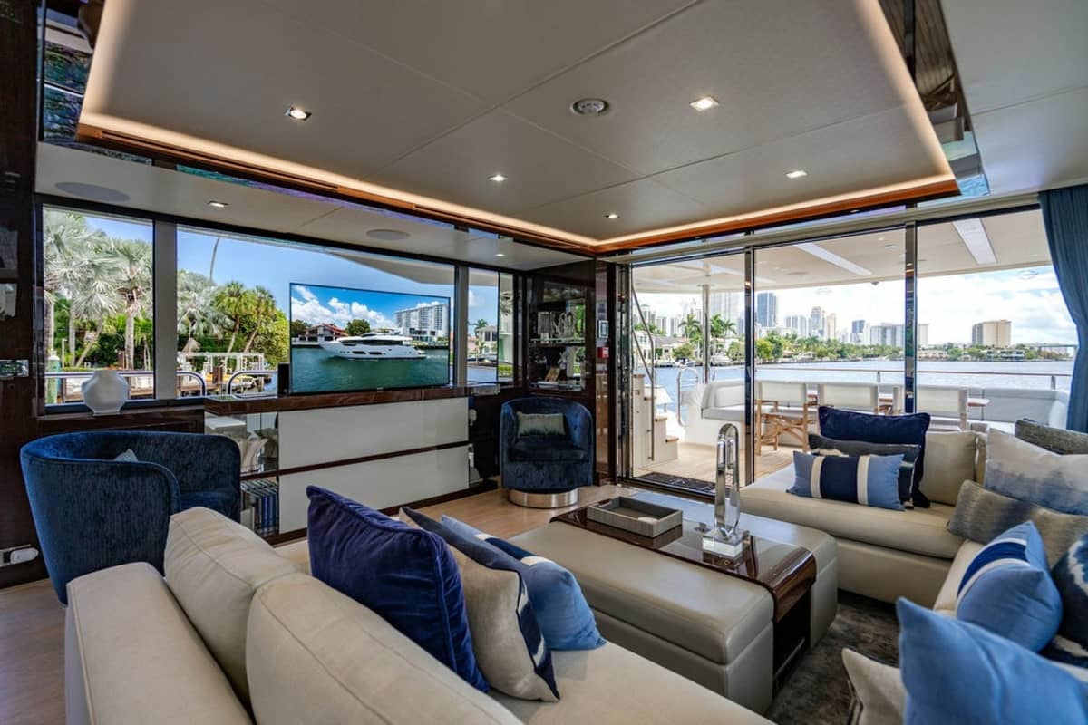 2019 Sunseeker 95 Motor Yacht "Star of the Sea" photo 37