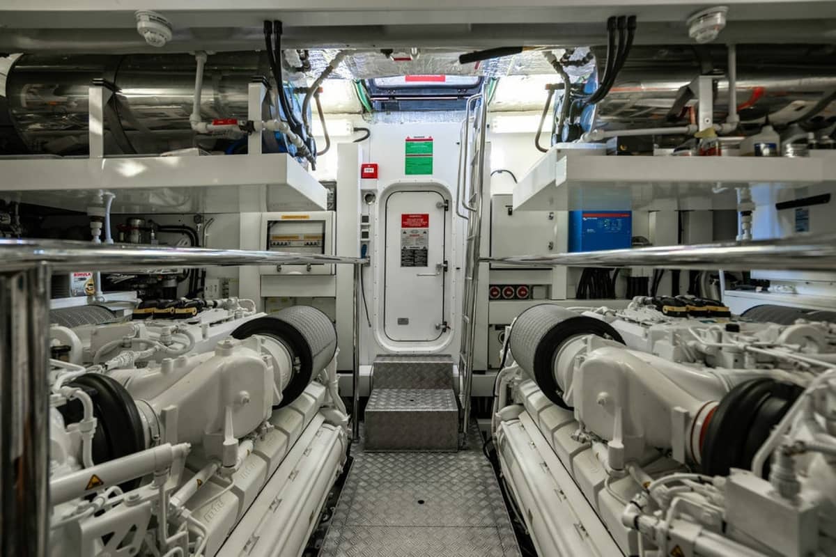 2019 Sunseeker 95 Motor Yacht "Star of the Sea" photo 100
