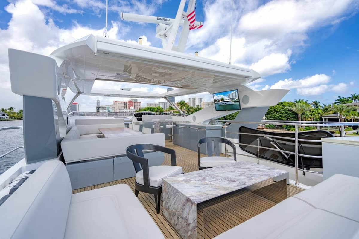 2019 Sunseeker 95 Motor Yacht "Star of the Sea" photo 22