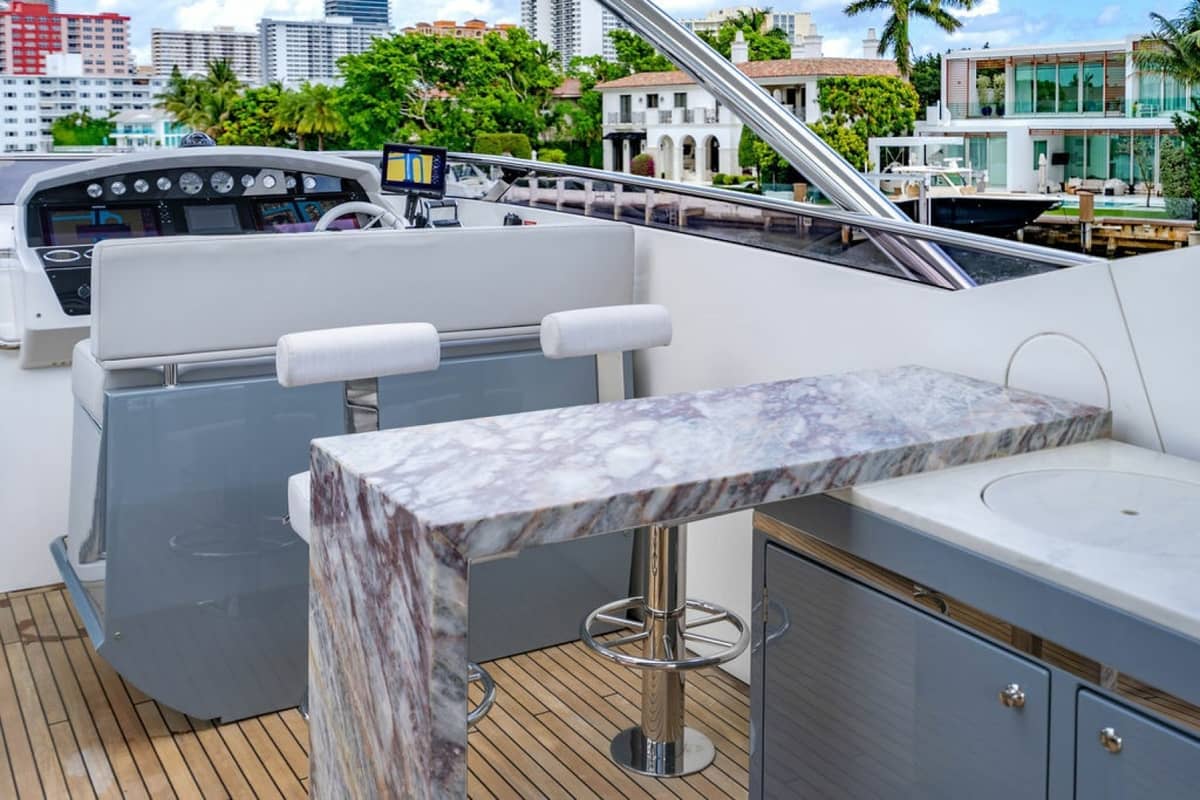 2019 Sunseeker 95 Motor Yacht "Star of the Sea" photo 28