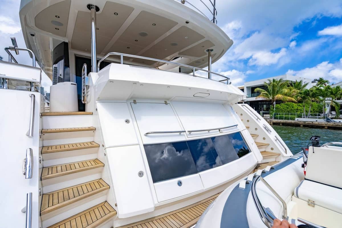 2019 Sunseeker 95 Motor Yacht "Star of the Sea" photo 17