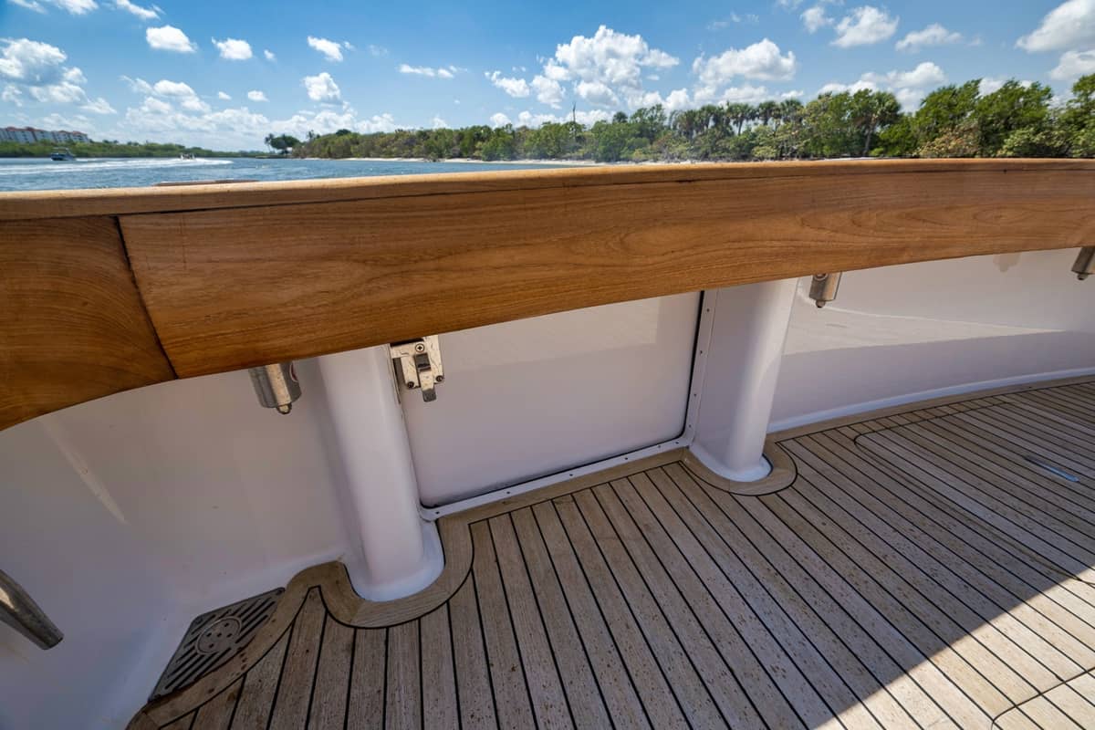 2003 Viking 52 Convertible "THE HURRICANE" photo 26