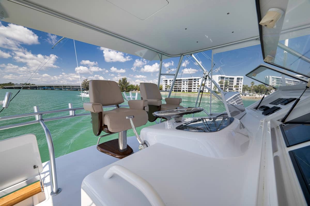 2003 Viking 52 Convertible "THE HURRICANE" photo 32