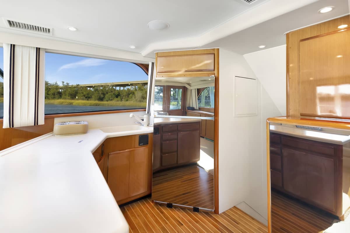 2001 Viking 50 Convertible "Lady S" photo 13