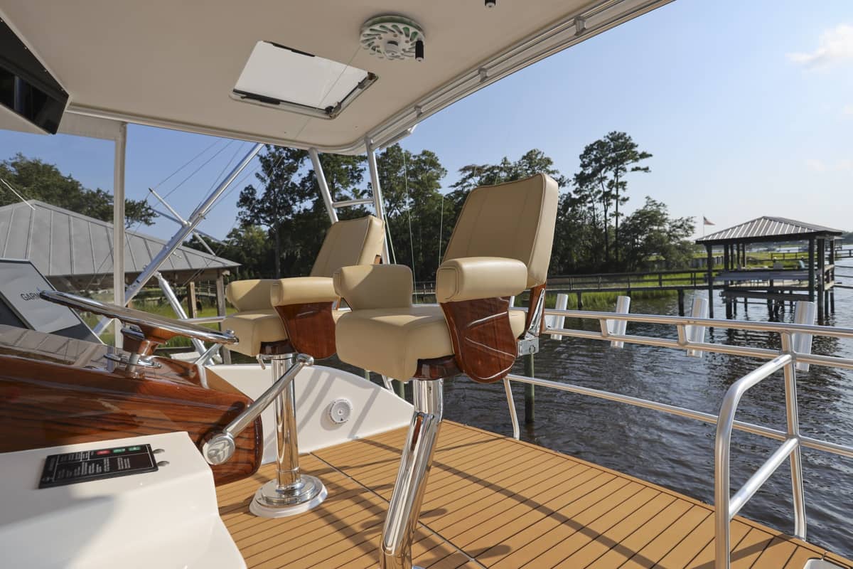 2001 Viking 50 Convertible "Lady S" photo 8