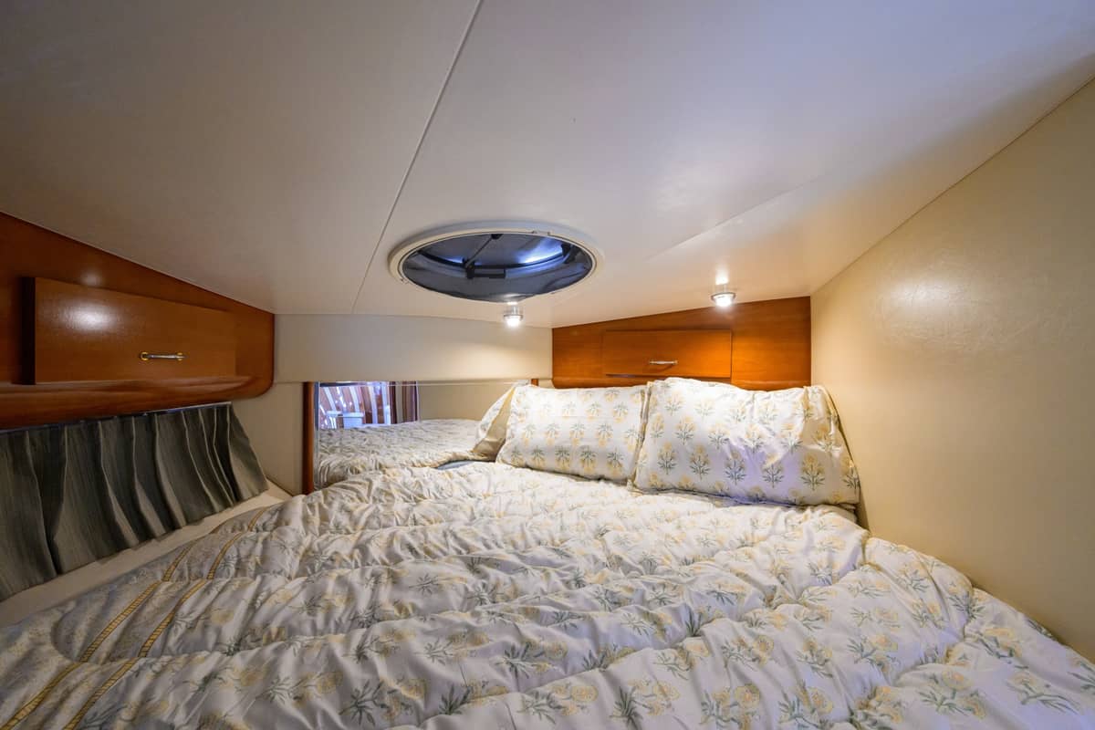 2003 Carver 444 "Great Adventure" photo 48