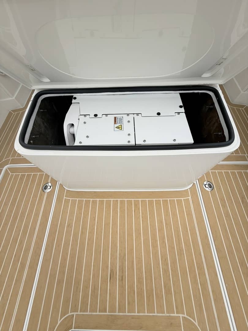 2020 Jupiter 38HFS "PLAYPEN" photo 24