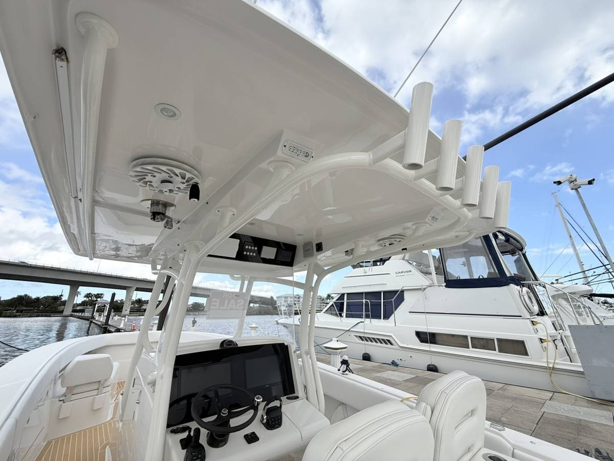 2020 Jupiter 38HFS "PLAYPEN" photo 11