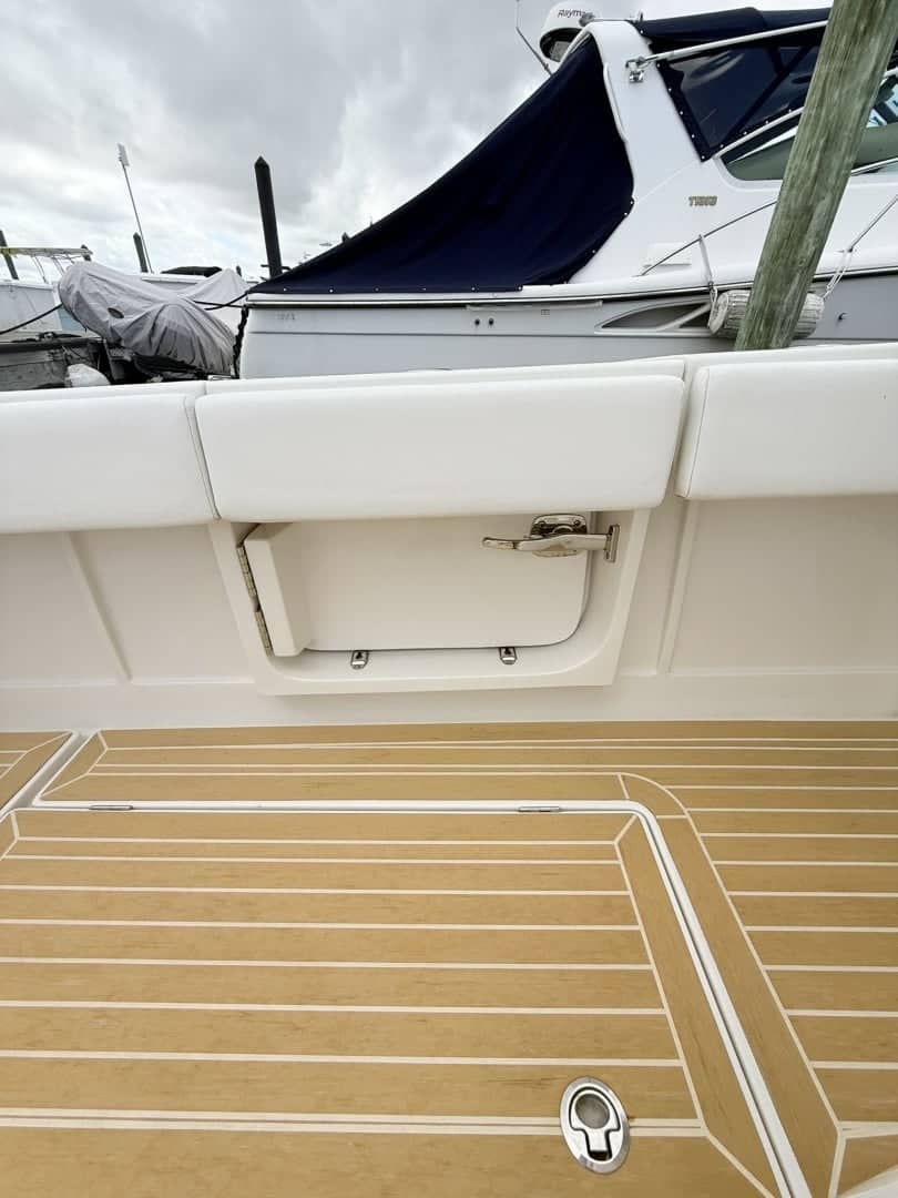 2020 Jupiter 38HFS "PLAYPEN" photo 22