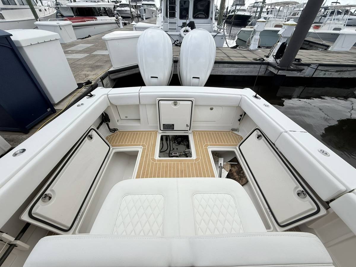 2020 Jupiter 38HFS "PLAYPEN" photo 5