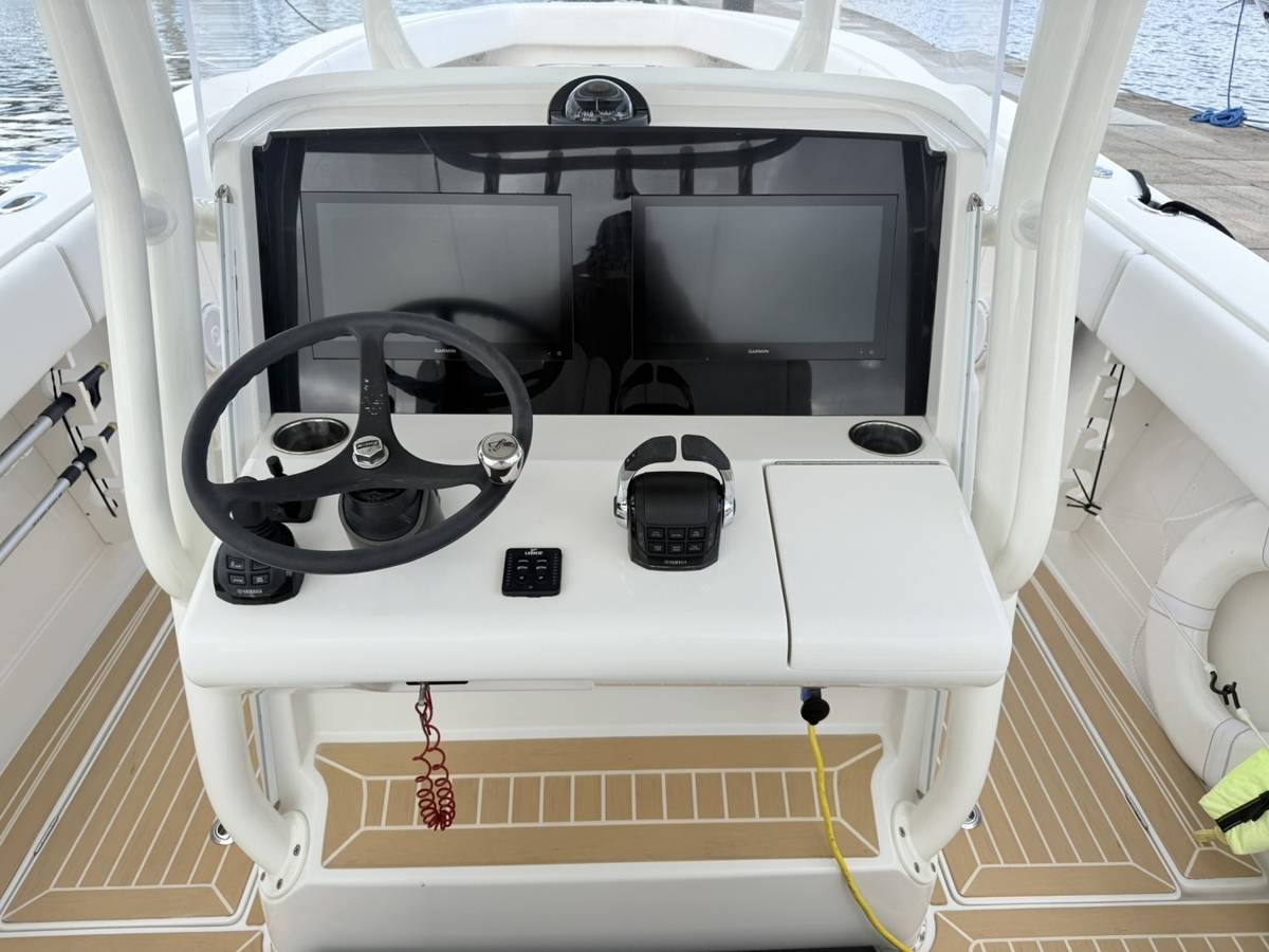 2020 Jupiter 38HFS "PLAYPEN" photo 12