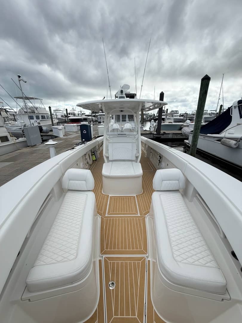 2020 Jupiter 38HFS "PLAYPEN" photo 2