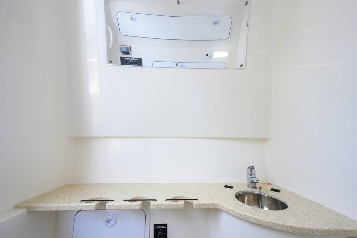 2019 Regulator 31 Center Console "SWEET MELISSA" photo 35