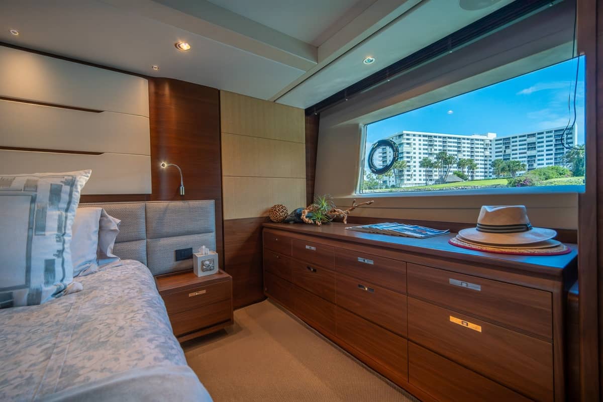 2017 Princess 68 Flybridge "PATRIOT" photo 41