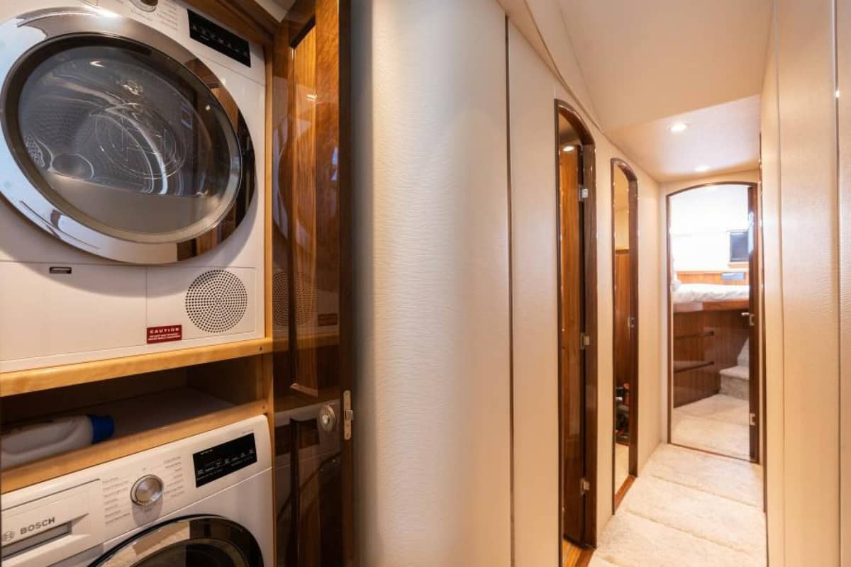 2019 Viking 48 Convertible "SEA BLOCK" photo 15