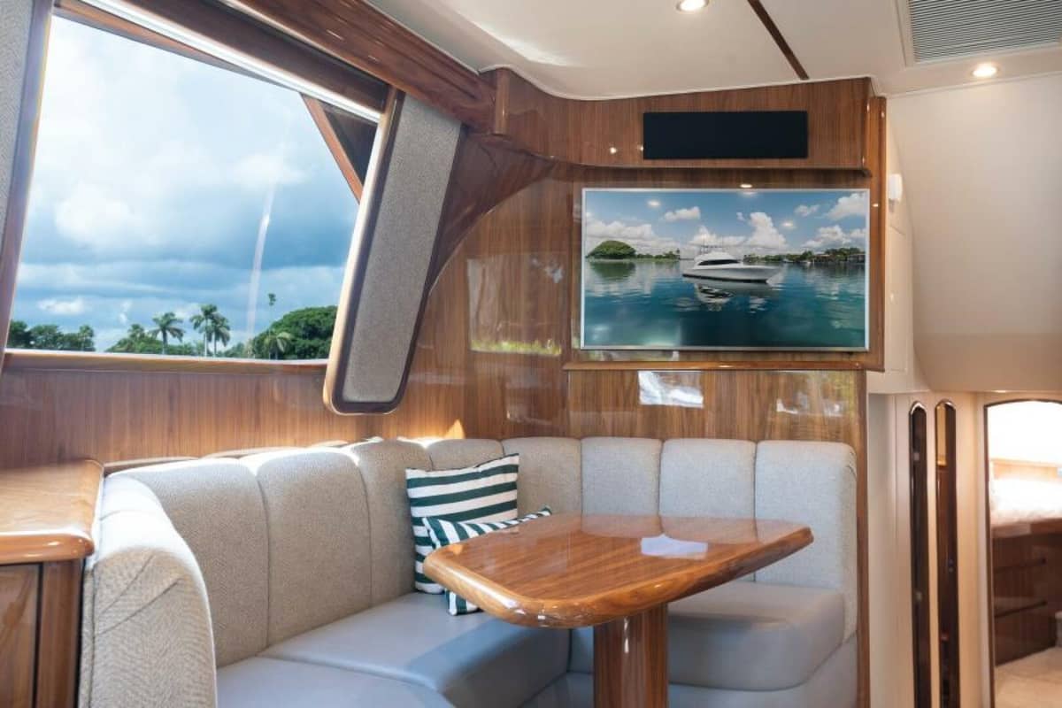 2019 Viking 48 Convertible "SEA BLOCK" photo 10